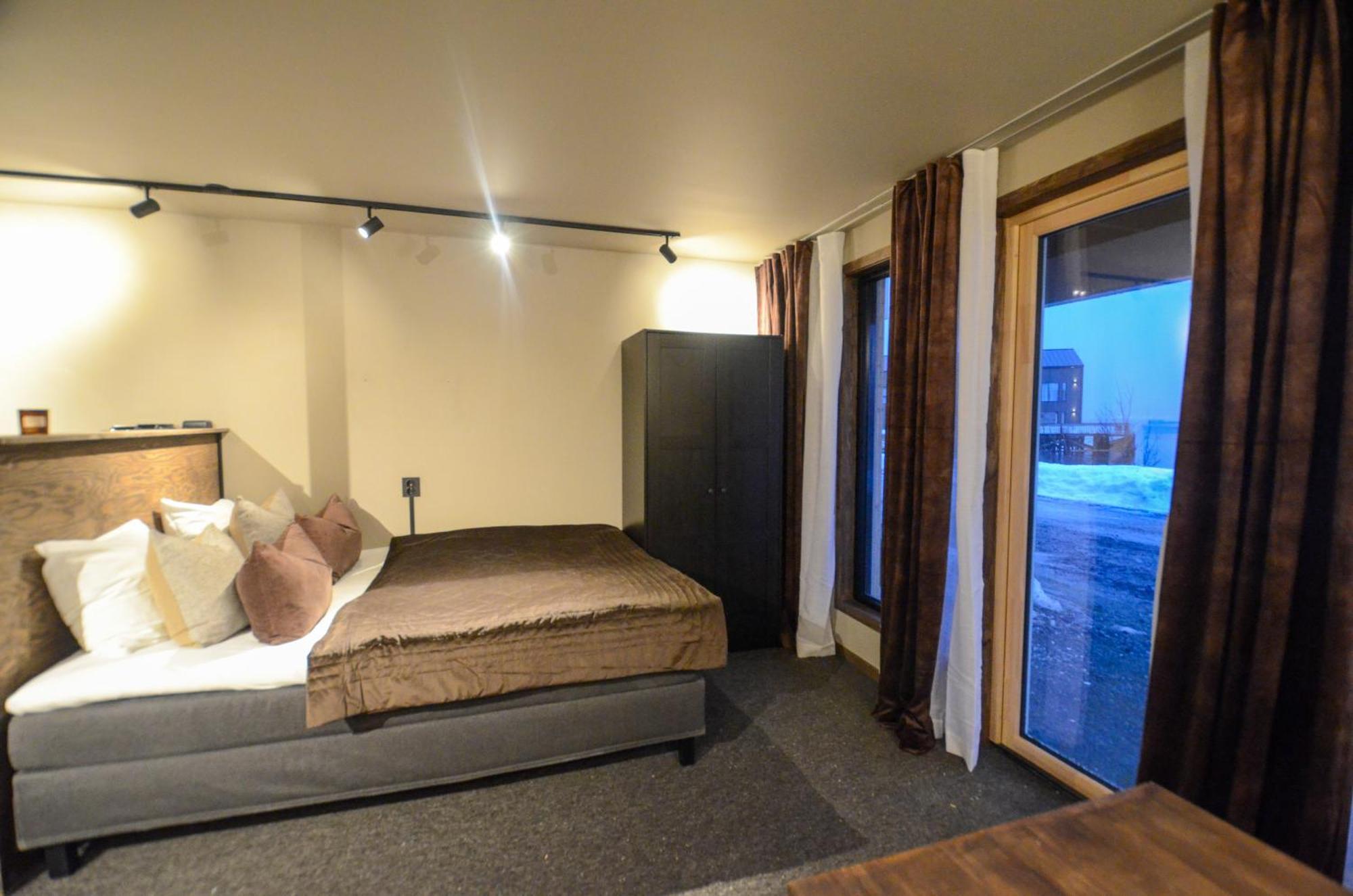 Steam Pier Apartman Kvaloya Szoba fotó