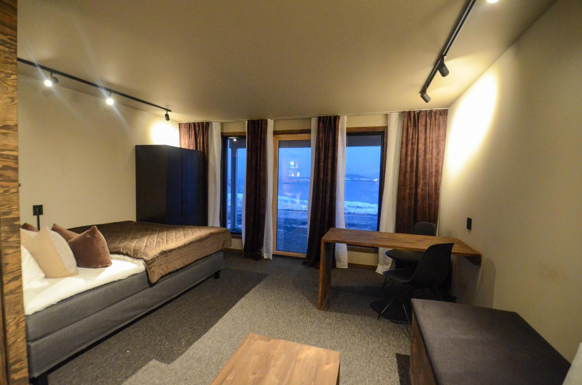 Steam Pier Apartman Kvaloya Szoba fotó